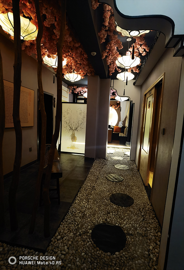 老板带我体验了一次潍坊高端足浴减压会所,会玩的都在这里